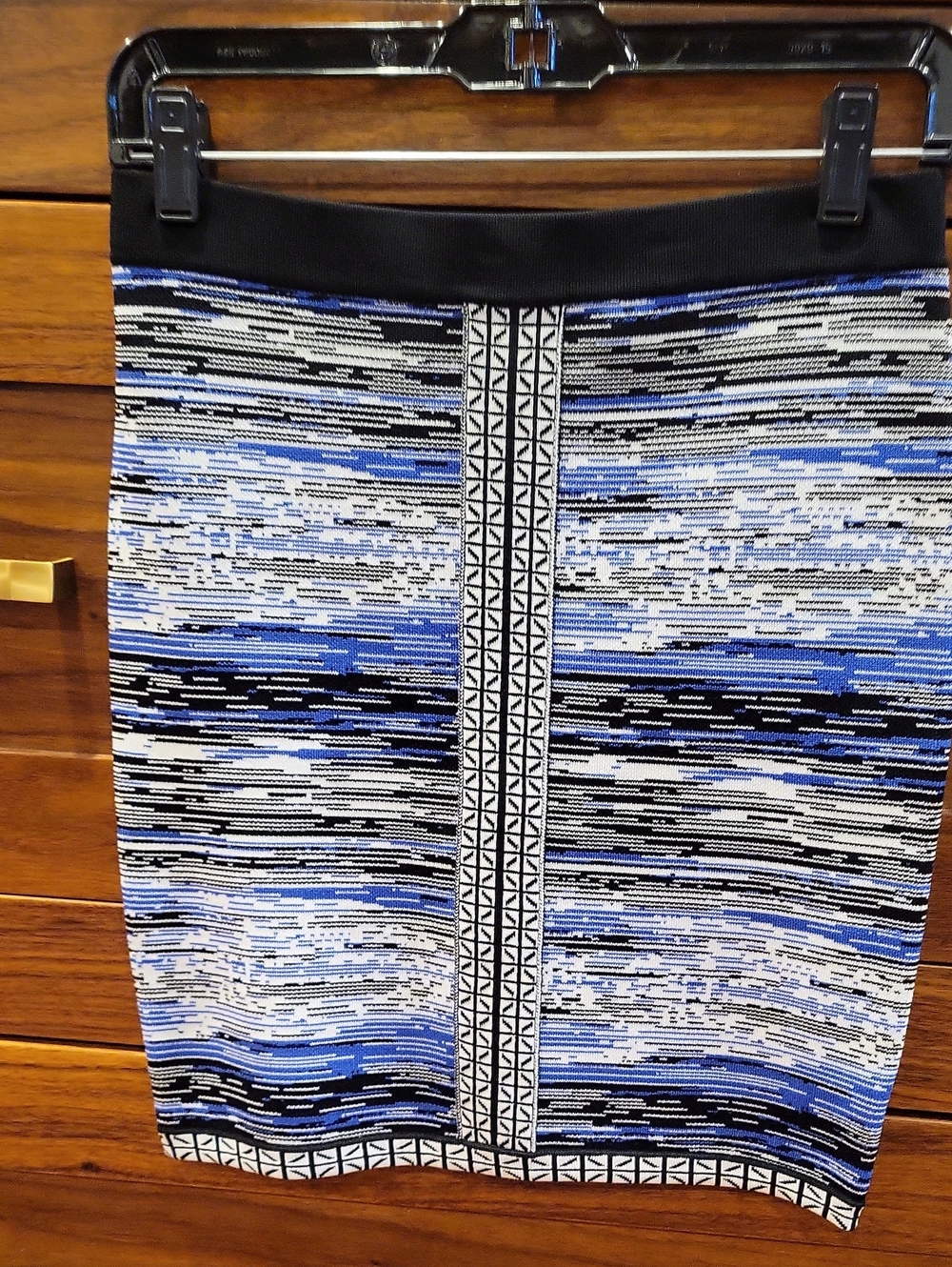Parker Blue, Black & White Patterned Knit Pencil Skirt.NWOT!